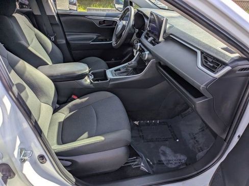 Used 2024 Toyota RAV4 LE image 5
