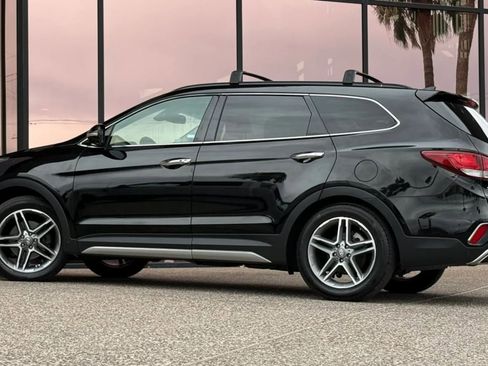 Used 2018 Hyundai Santa Fe Limited FWD image 6