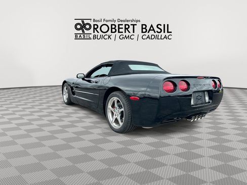 Used 2001 Chevrolet Corvette Convertible w/ Preferred Equipment Group2 image 6