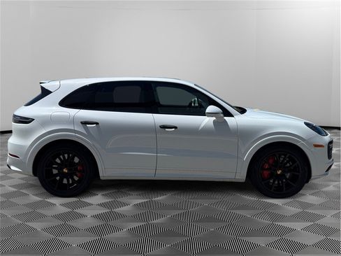Used 2019 Porsche Cayenne Turbo AWD/4WD image 6