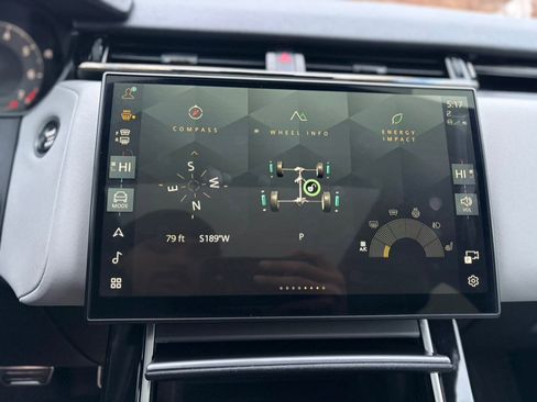 Used 2024 Land Rover Range Rover Velar Dynamic SE image 28