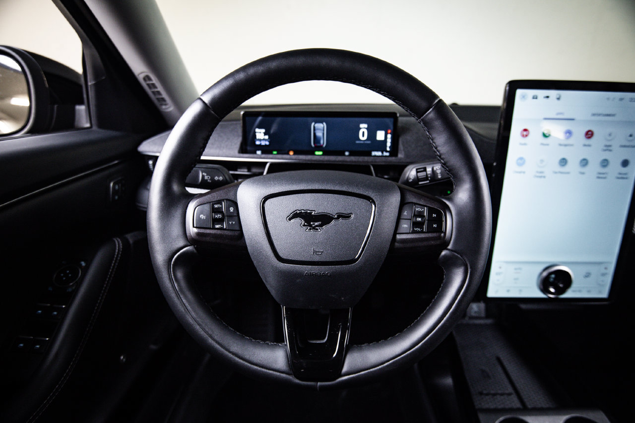 Used 2022 Ford Mustang Mach-E Premium RWD image 26