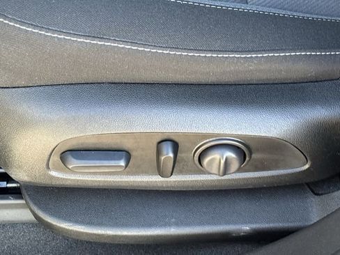 Certified 2023 Chevrolet Blazer LT w/ Convenience Package image 26