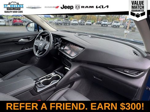 Used 2023 Buick Envision Essence image 28