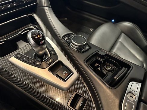 Used 2015 BMW M6 Convertible image 22