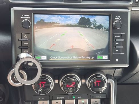 Used 2022 Toyota GR86 Premium image 15