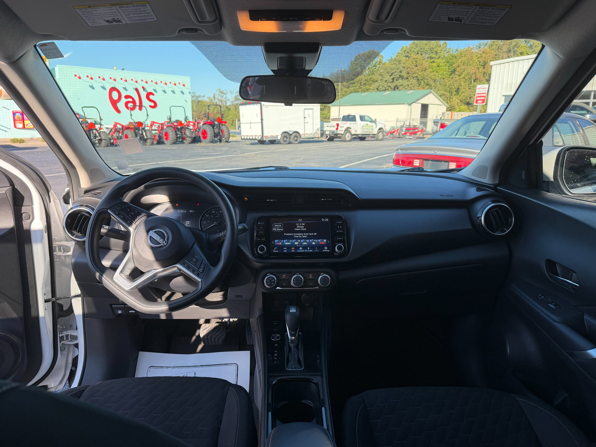 Used 2024 Nissan Kicks SV FWD image 7