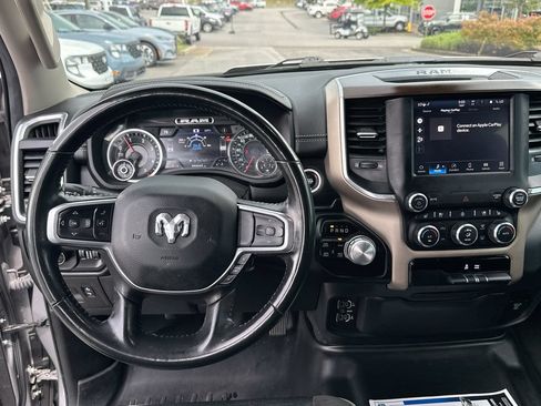Used 2022 RAM 1500 Laramie AWD/4WD image 18