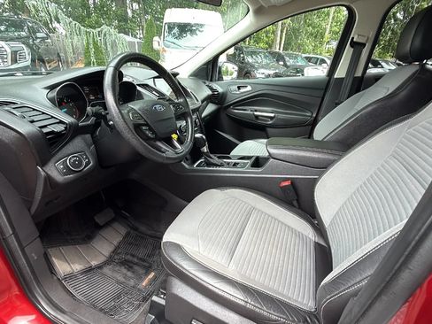 Used 2018 Ford Escape SE w/ SE Sport Appearance Package AWD/4WD image 21