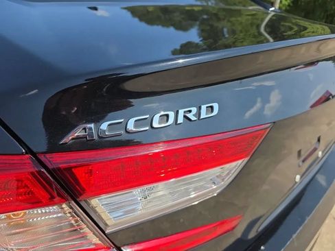 Used 2021 Honda Accord LX image 11