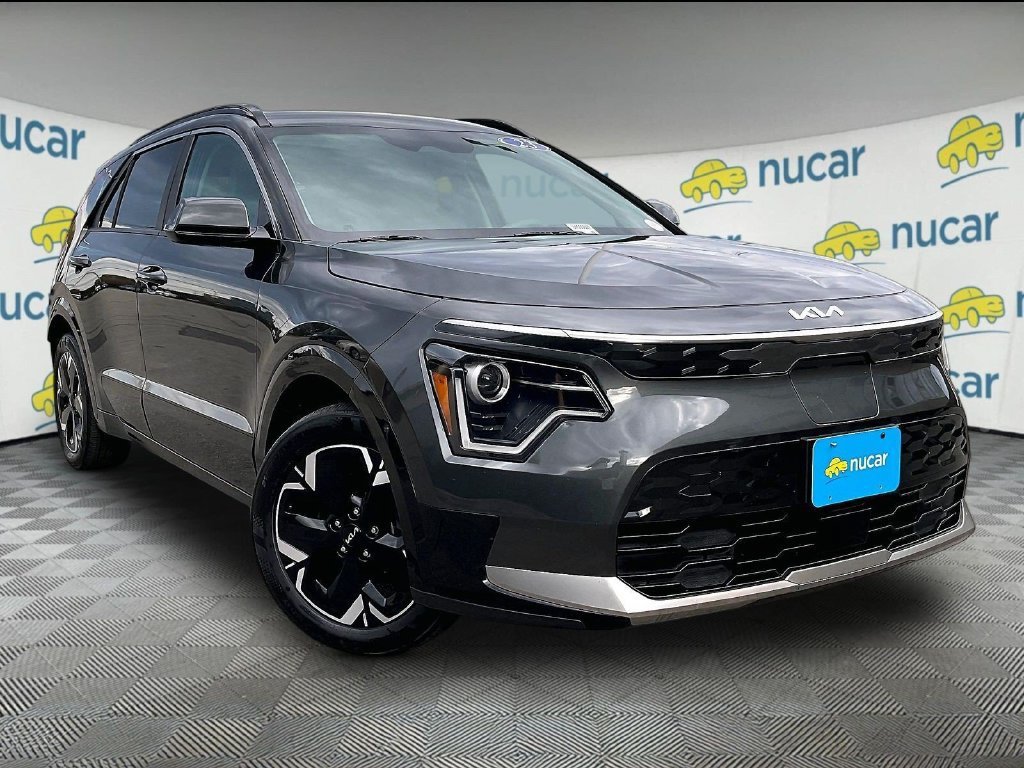 Used 2023 Kia Niro Wind w/ Wind Preserve Package FWD image 1