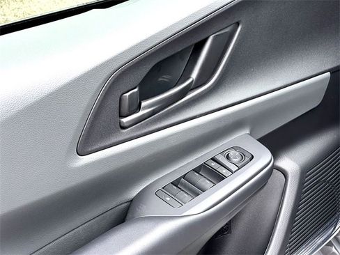 New 2026 Toyota Prius LE image 11