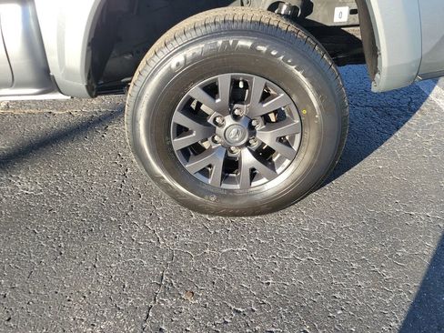 Used 2023 Toyota Tacoma SR5 image 5