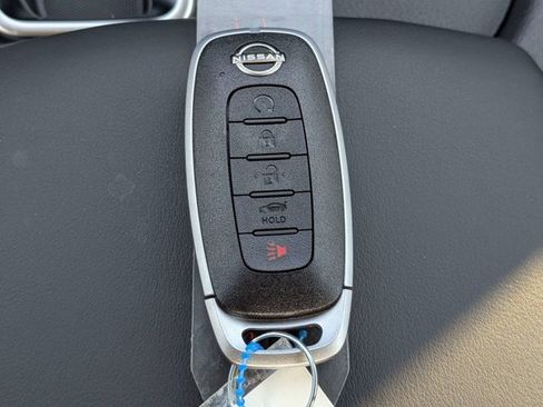 New 2025 Nissan Sentra SR w/ Midnight Edition image 30