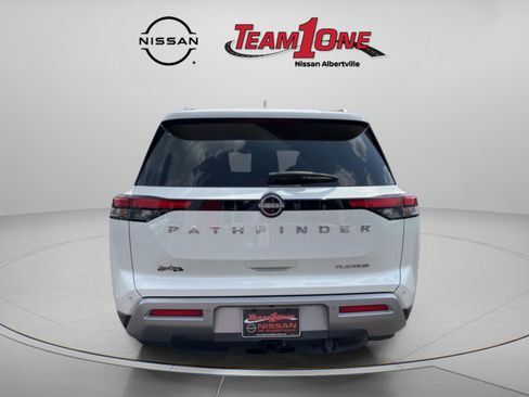 Used 2022 Nissan Pathfinder Platinum w/ Cargo Package FWD image 7