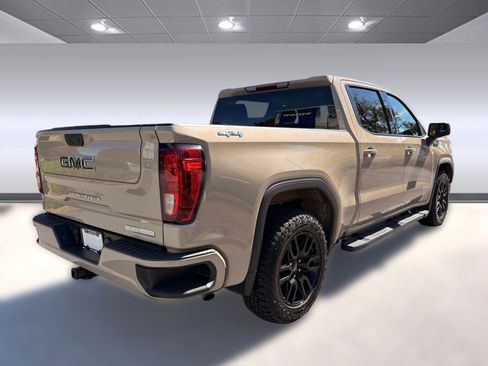 Used 2022 GMC Sierra 1500 Elevation w/ LPO, Elevation Black Package image 9