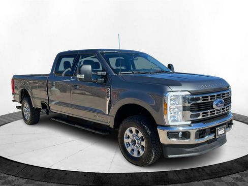 Used 2024 Ford F250 XLT image 7