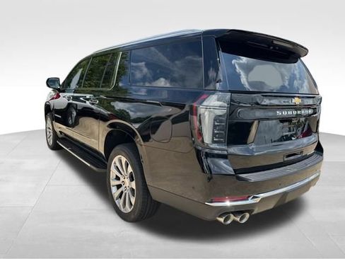 New 2025 Chevrolet Suburban Premier image 3