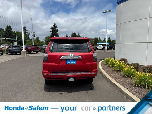 Used 2019 Toyota 4Runner Limited AWD/4WD image 4