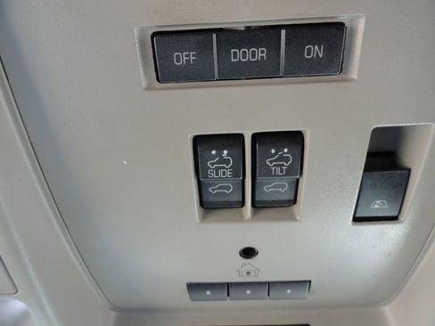 Used 2017 GMC Sierra 1500 SLT image 29