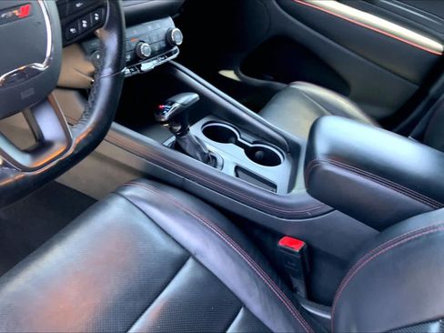 Used 2024 Dodge Durango GT AWD/4WD image 17
