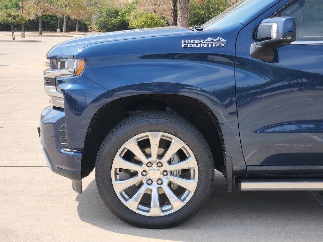 Used 2021 Chevrolet Silverado 1500 High Country w/ Technology Package AWD/4WD image 8