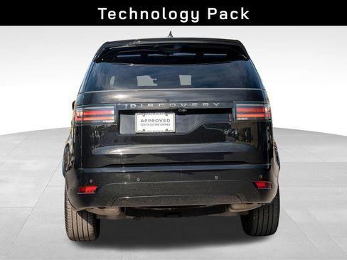 Certified 2024 Land Rover Discovery Dynamic SE image 5