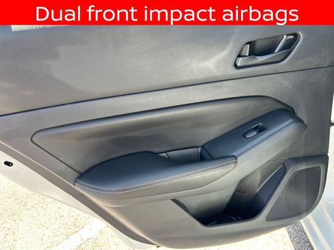 Used 2025 Nissan Altima 2.5 SV FWD image 30