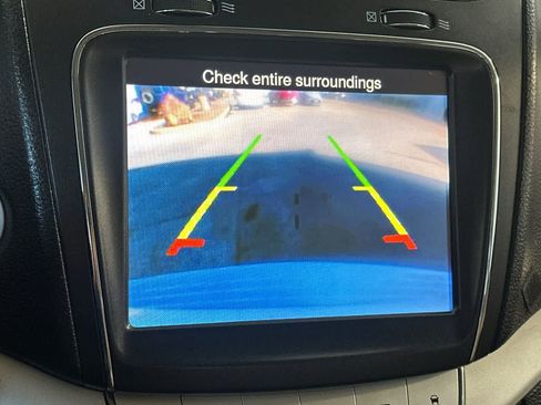 Used 2015 Dodge Journey SXT w/ Flexible Seating Group image 23