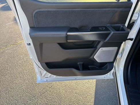 New 2026 Ford F250 Platinum image 21