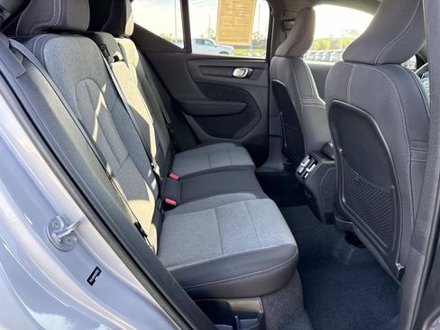 Used 2024 Volvo XC40 B5 Core image 20