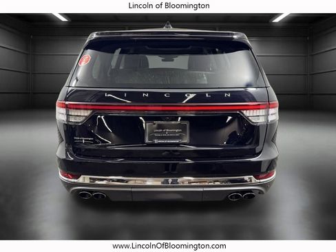 New 2026 Lincoln Aviator AWD image 5