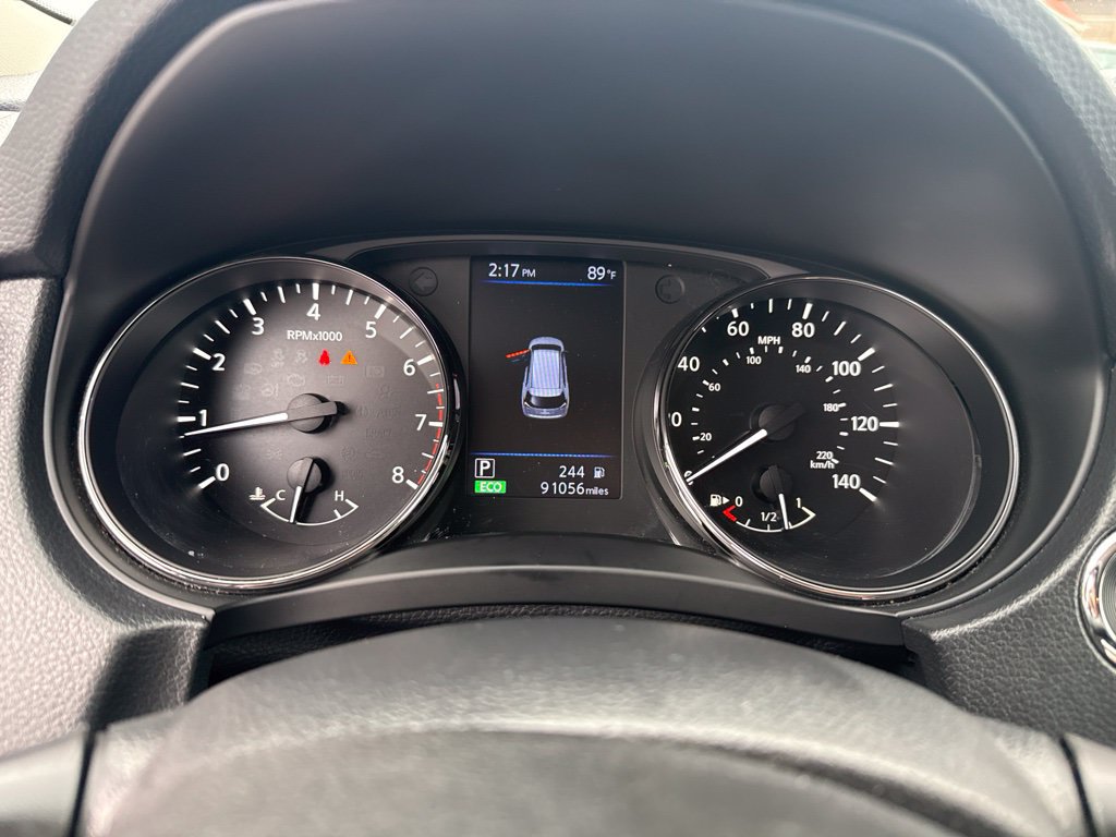 Used 2020 Nissan Rogue SV FWD image 6