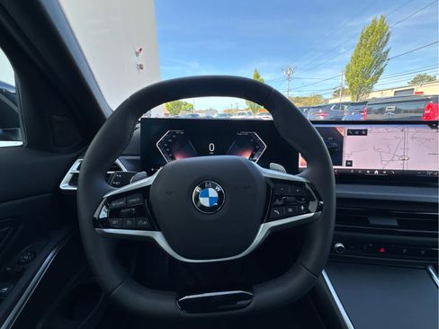 Certified 2025 BMW 330i xDrive Sedan w/ Convenience Package AWD/4WD image 16