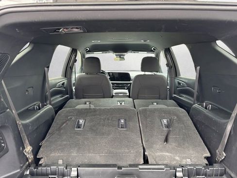 Used 2024 Chevrolet Traverse LS FWD image 25