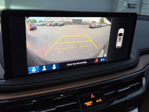 Used 2025 Acura MDX FWD w/ Technology Package image 10