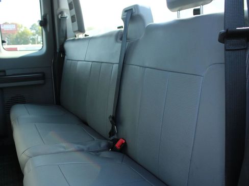 Used 2016 Ford F250 XL w/ Power Equipment Group image 11