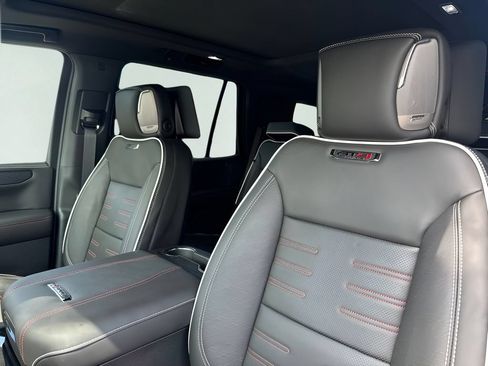 New 2026 GMC Yukon AT4 Ultimate AWD/4WD image 10