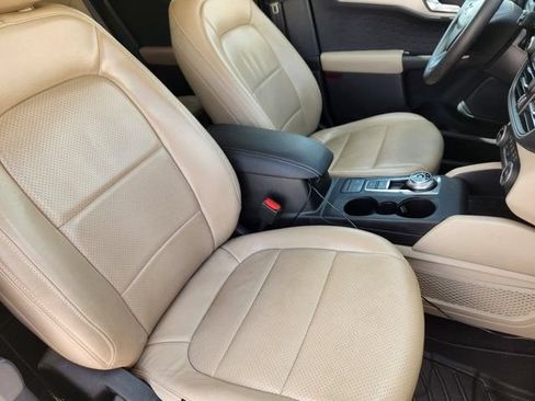 Used 2020 Ford Escape SE FWD image 15