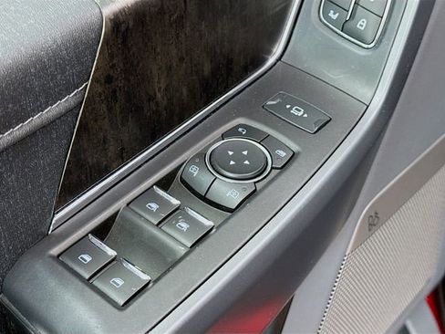 Used 2021 Ford F150 Lariat w/ Equipment Group 502A High image 18