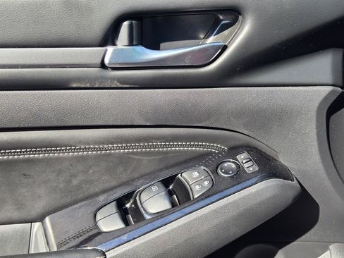 Used 2022 Nissan Altima 2.5 SV w/ SV Premium Package FWD image 20