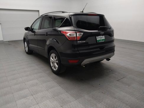 Used 2018 Ford Escape SE FWD image 5