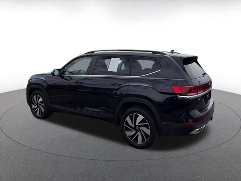 Used 2025 Volkswagen Atlas SE AWD/4WD image 10