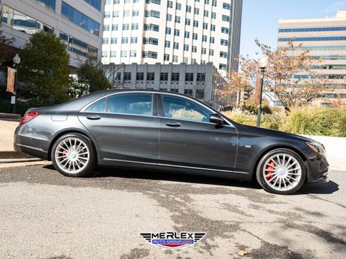 Used 2019 Mercedes-Benz S 560 4MATIC Sedan w/ Premium Package image 8