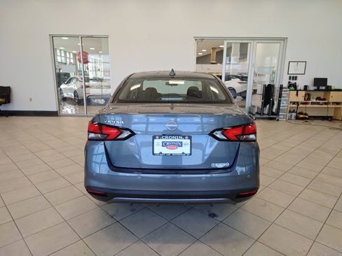 New 2025 Nissan Versa SV w/ Trunk Package FWD image 4