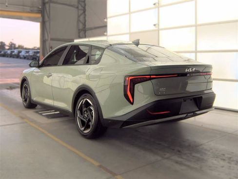 Used 2025 Kia K4 EX FWD image 9