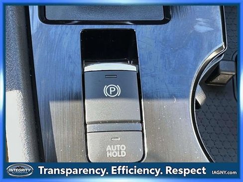 Certified 2023 Nissan Rogue SV image 30