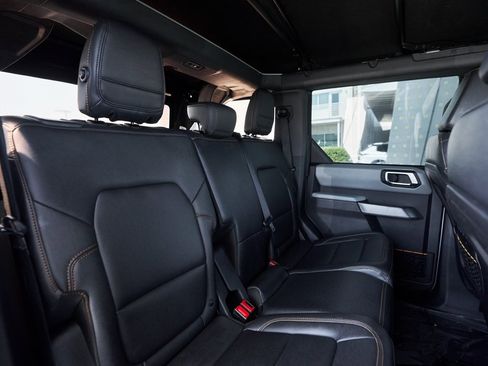 Used 2022 Ford Bronco Badlands image 26