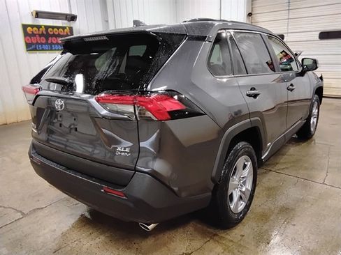 Used 2025 Toyota RAV4 XLE AWD/4WD image 3
