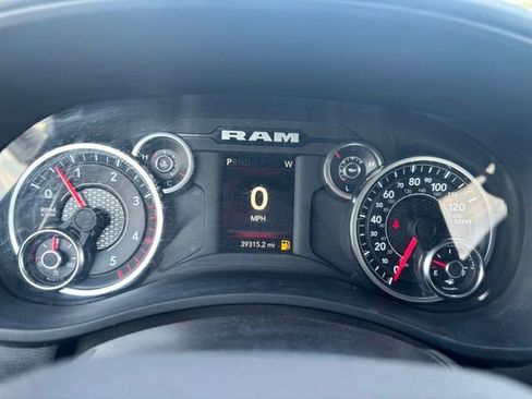 Used 2024 RAM 1500 Laramie RWD image 9